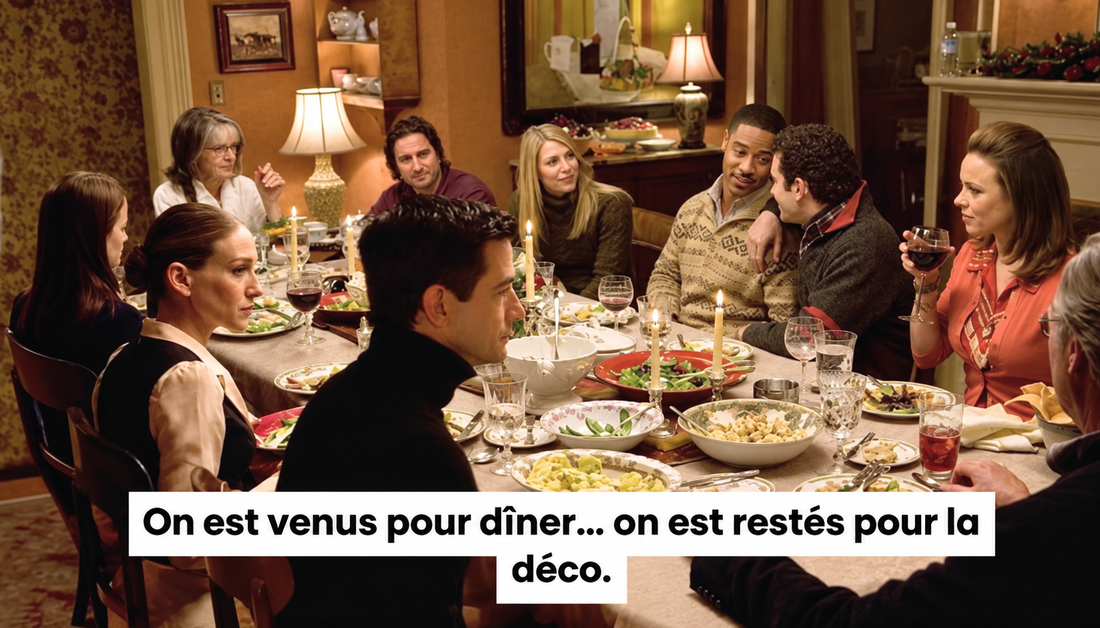 Repas entre amis dans un intérieur chaleureux et décoré