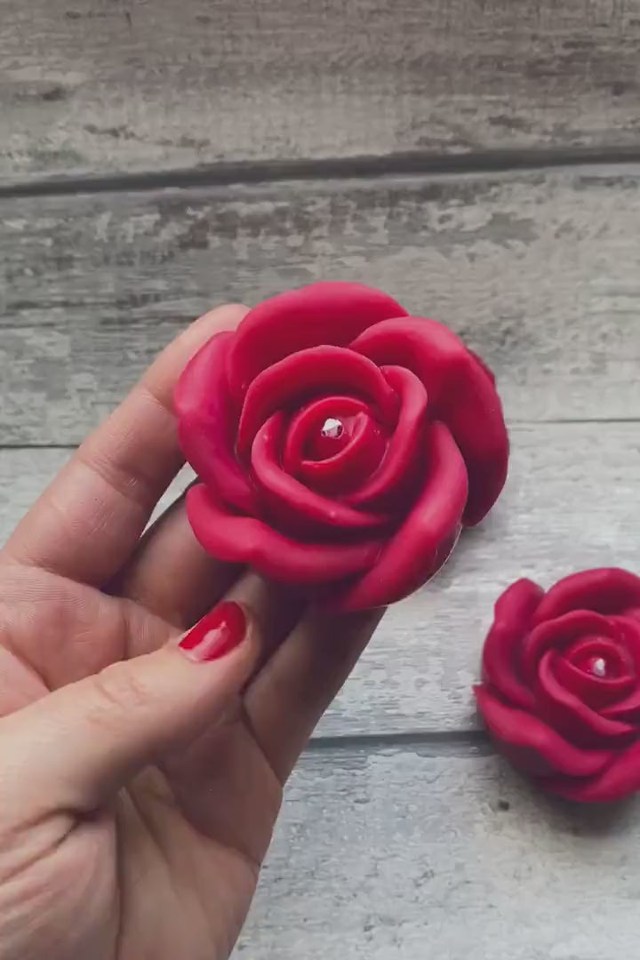 Charger la vidéo : Bougies roses rouges — lot de 3