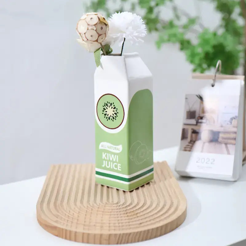 Kiwi brick ceramic vase 