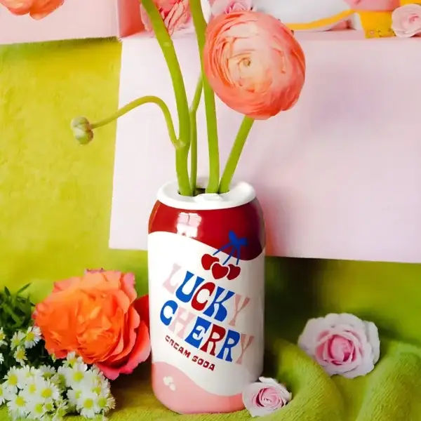 Vase en céramique Art Déco - Lucky Cherry Cream Soda – Image 2